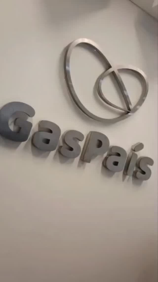 Instagram post from marketingup.co. This post is in position 1.